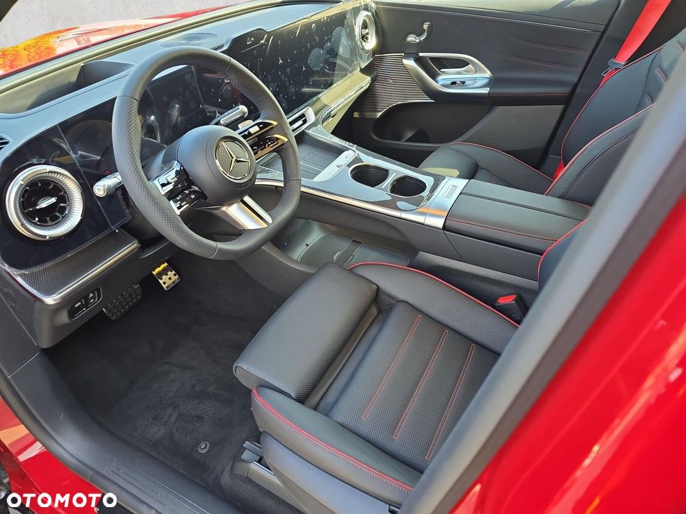 Mercedes-Benz GLC - 12