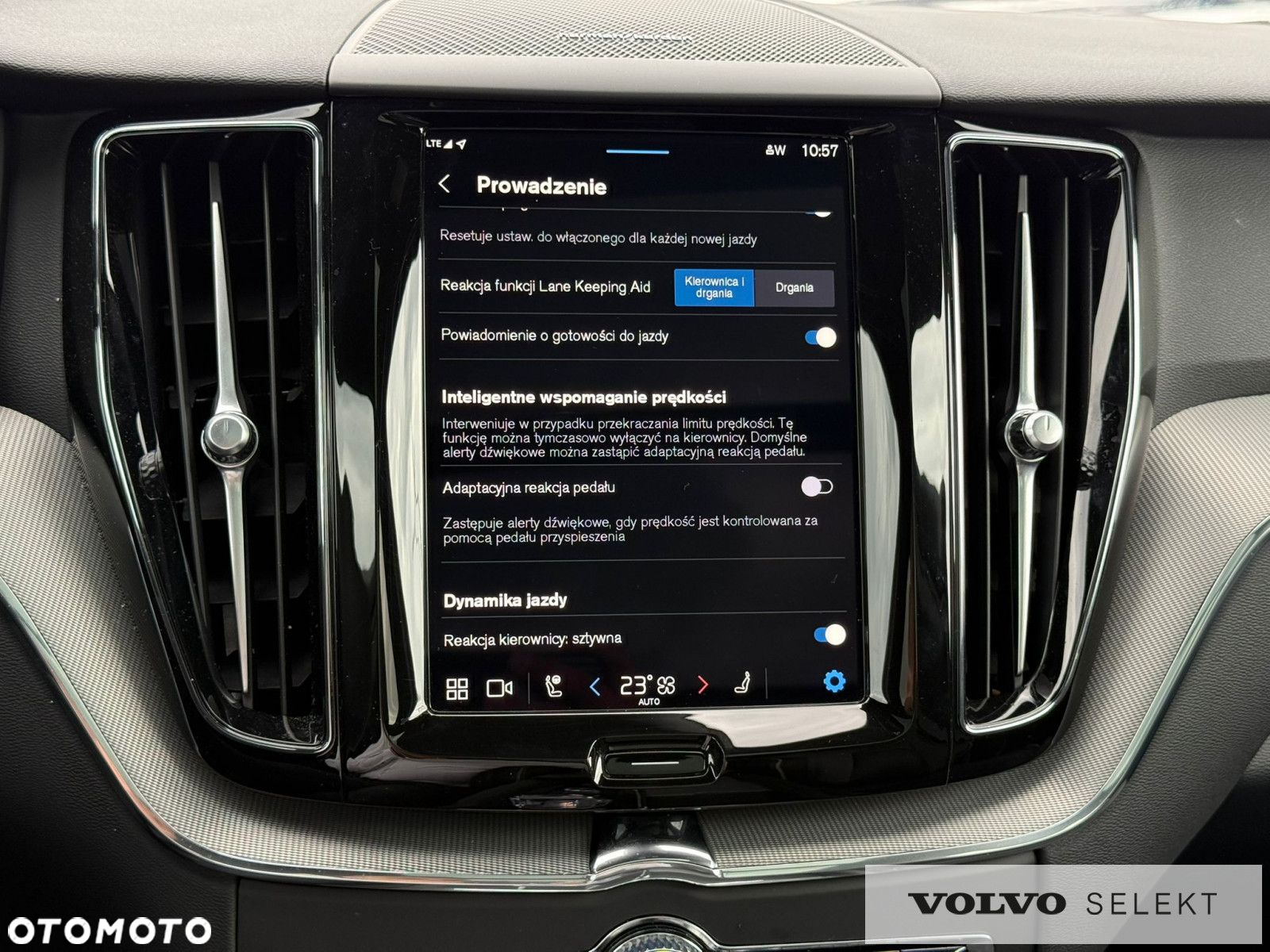 Volvo XC 60 - 23