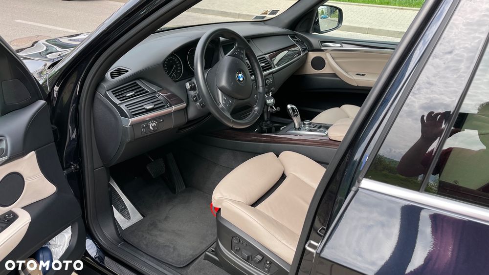 BMW X5 2010 photo 3