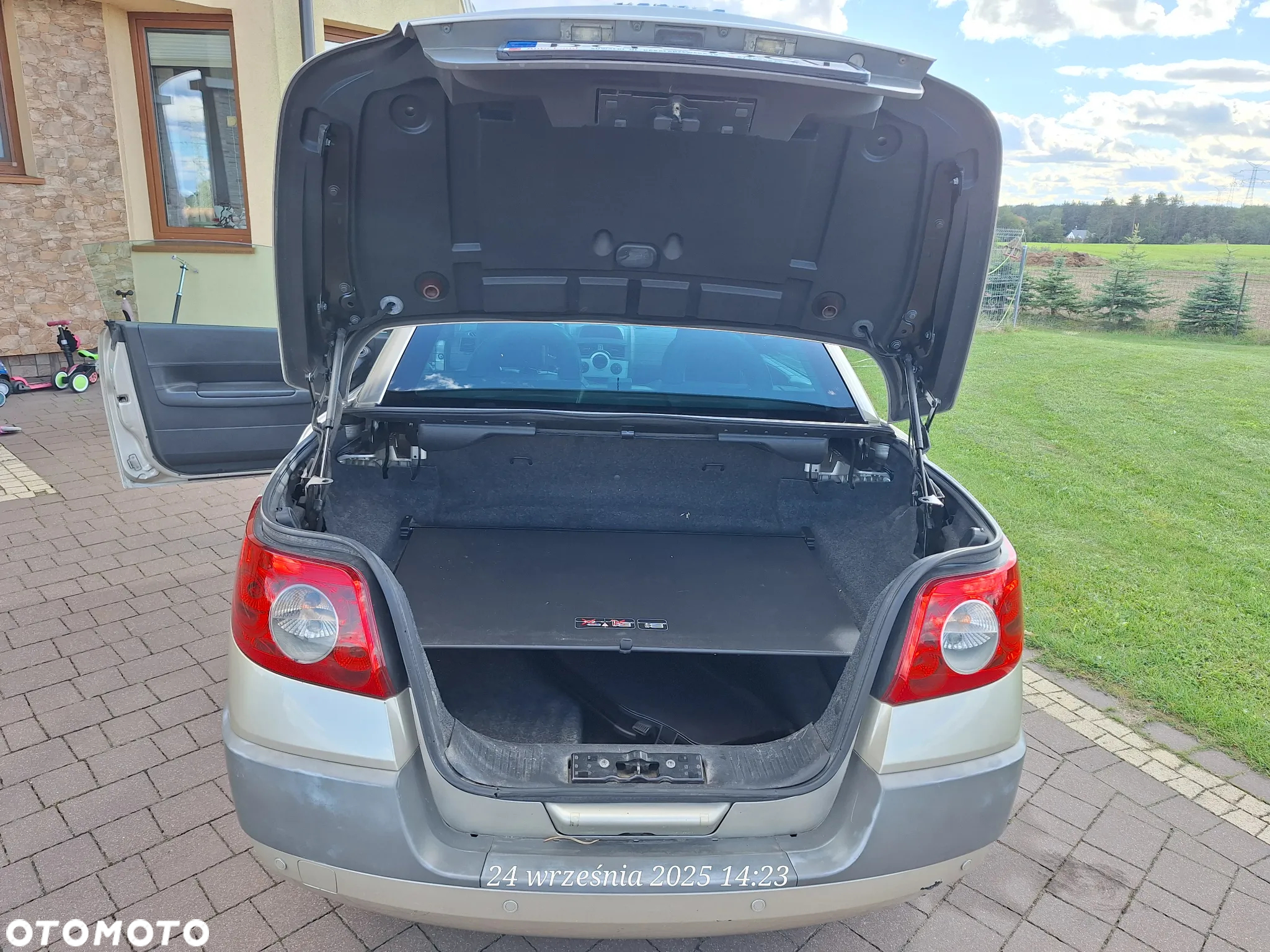 Renault Megane 2.0 Coupe-Cabriolet Dynamique - 9