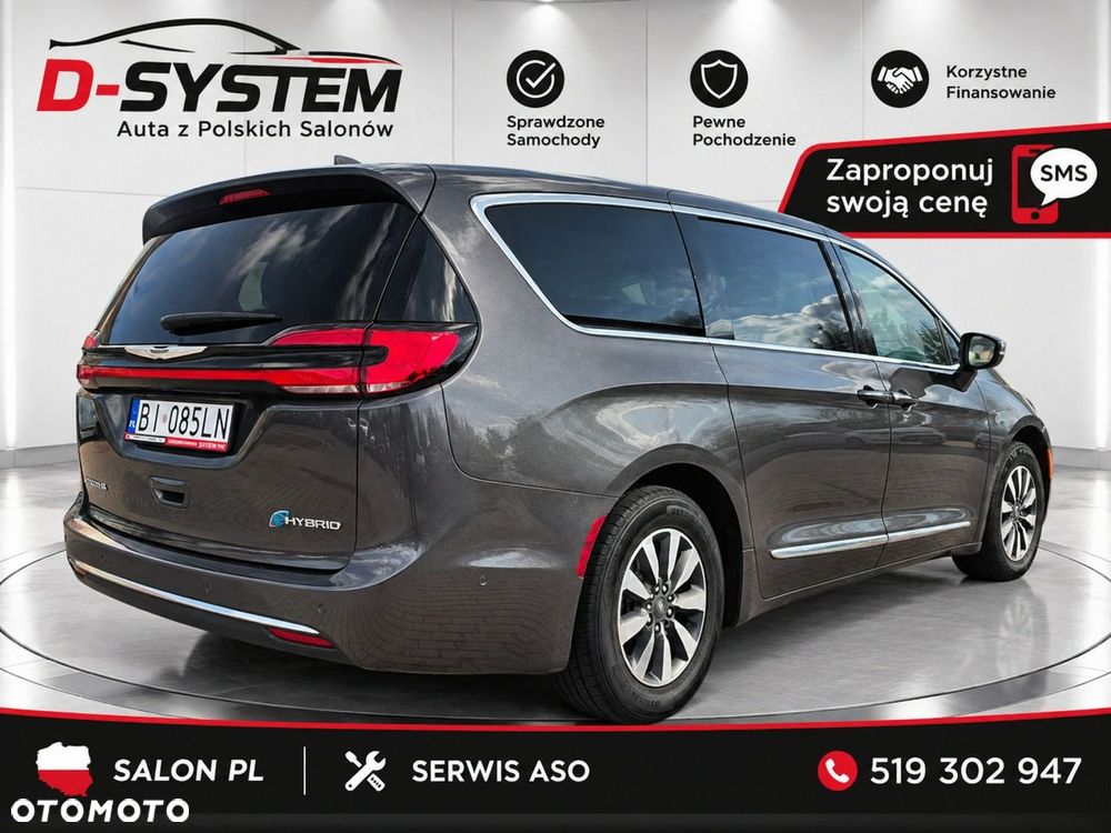 Chrysler Pacifica - 21