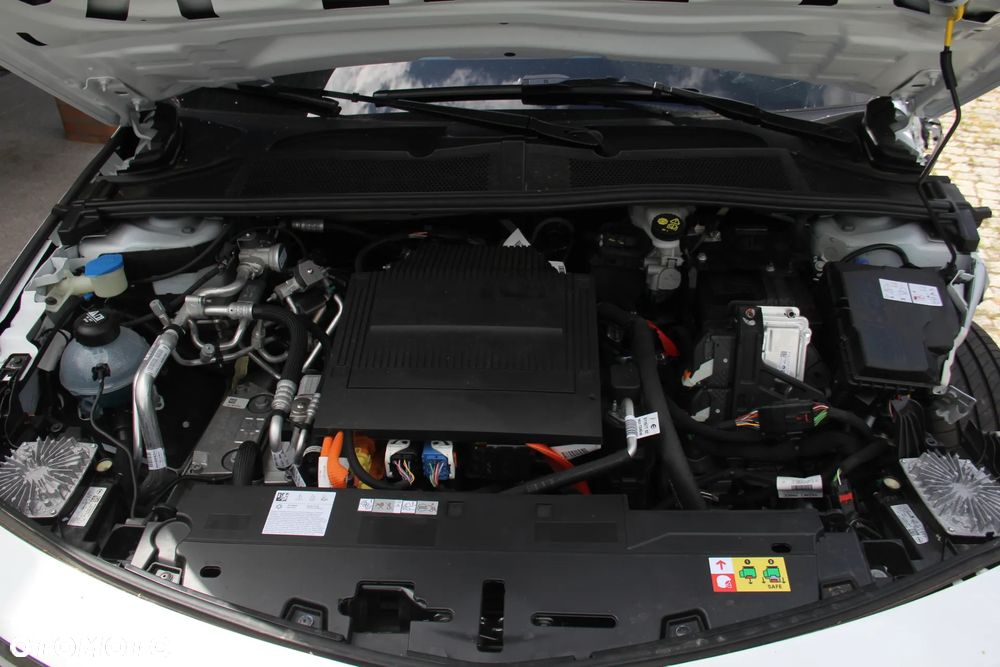 Opel Astra GS - 8