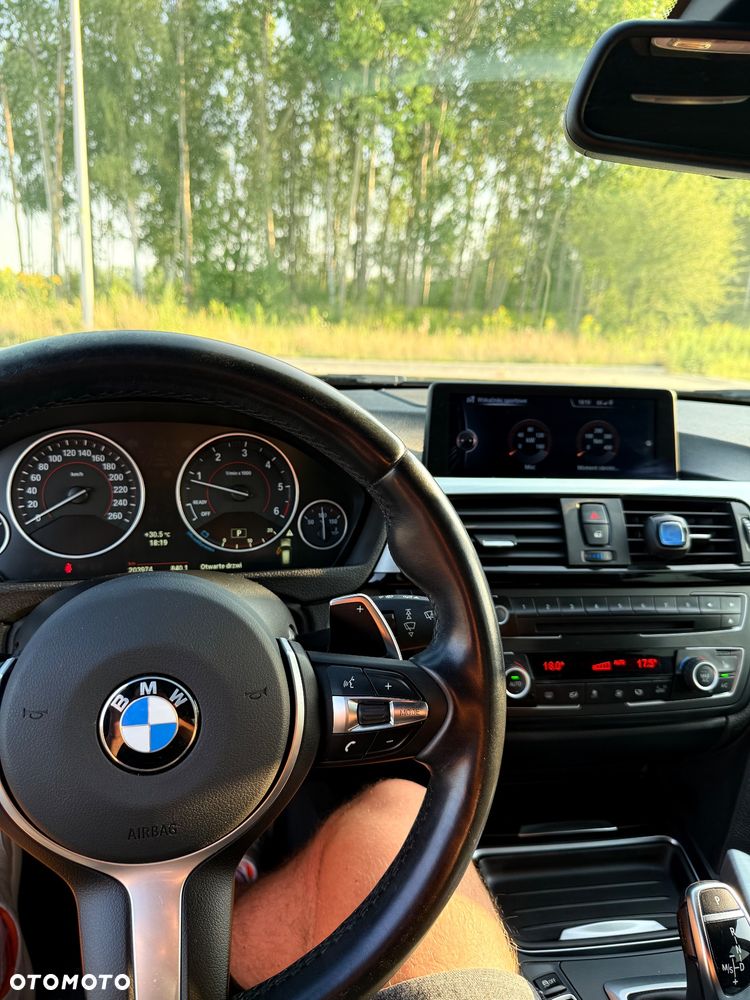 BMW Seria 3 320d xDrive - 30