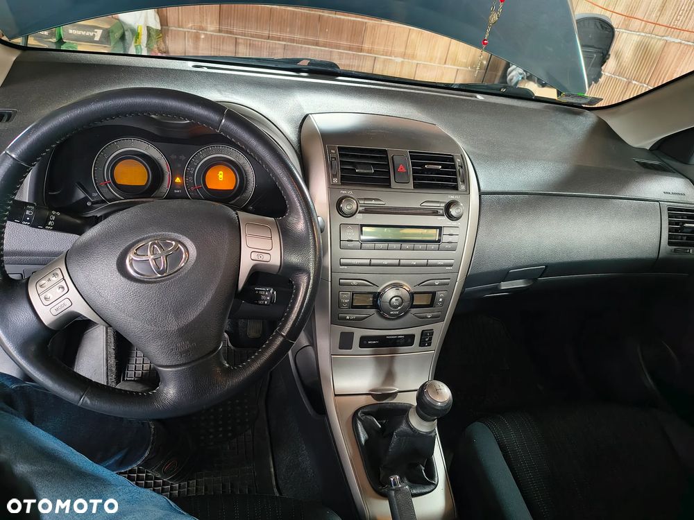 Toyota Corolla 1.6 VVT-i Prestige - 14