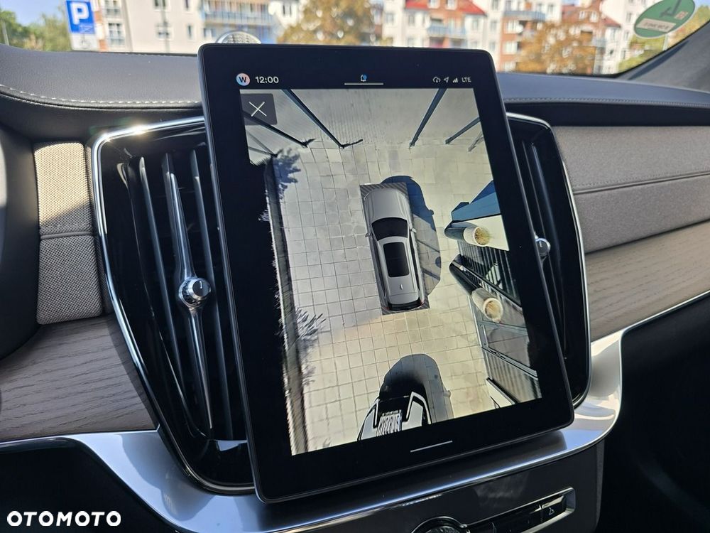 Volvo XC 90 T8 AWD Plug-In Hybrid Ultra Dark 7os - 33