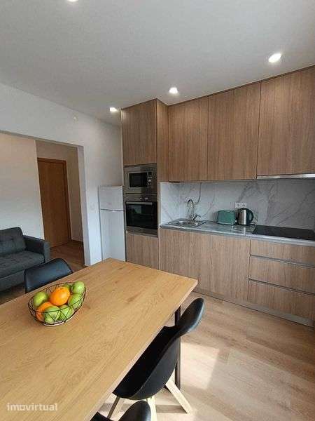 Apartamento T2 junto FEUC, HUC, Celas - Grande imagem: 2/8
