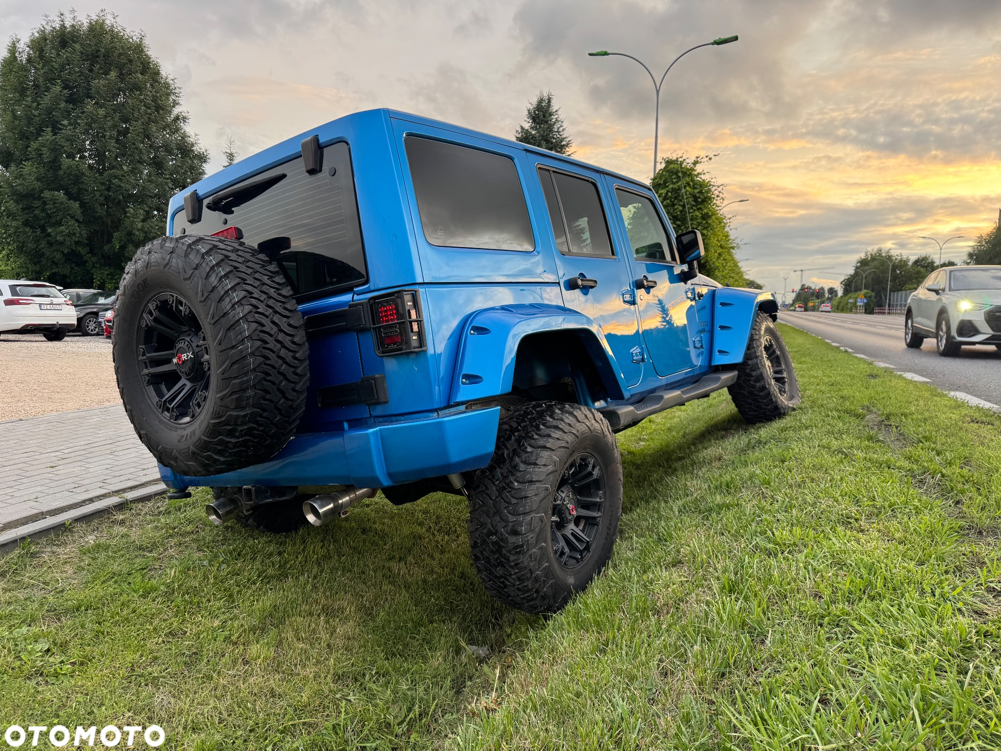 Jeep Wrangler - 2