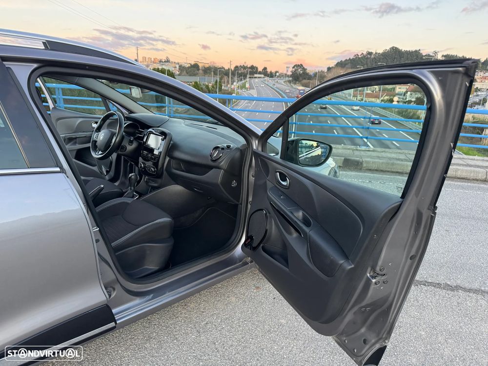 Renault Clio Sport Tourer Energy dCi 90 EDC Experience - 25