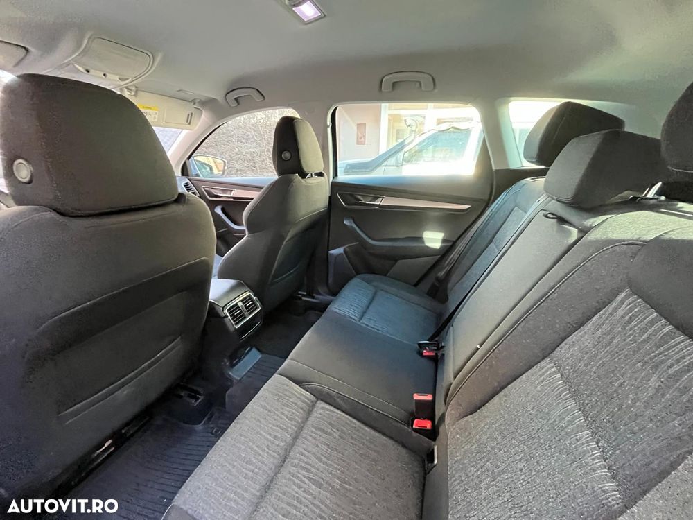 Skoda Karoq 1.5 TSI DSG Style - 10