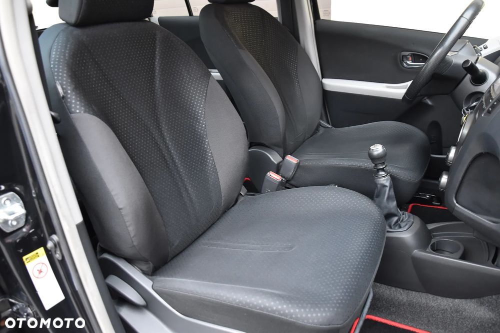 Toyota Yaris 1.33 VVT-i Executive - 21