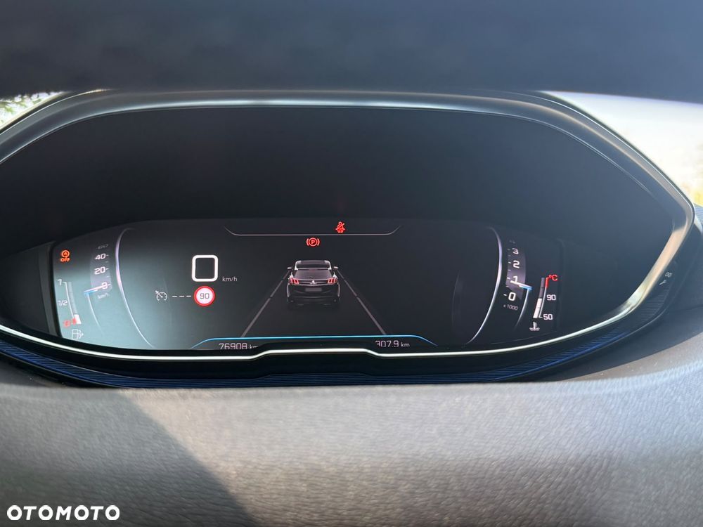 Peugeot 3008 1.2 PureTech GPF Allure S&S - 9