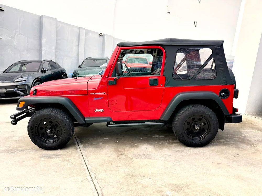 Jeep Wrangler - 6