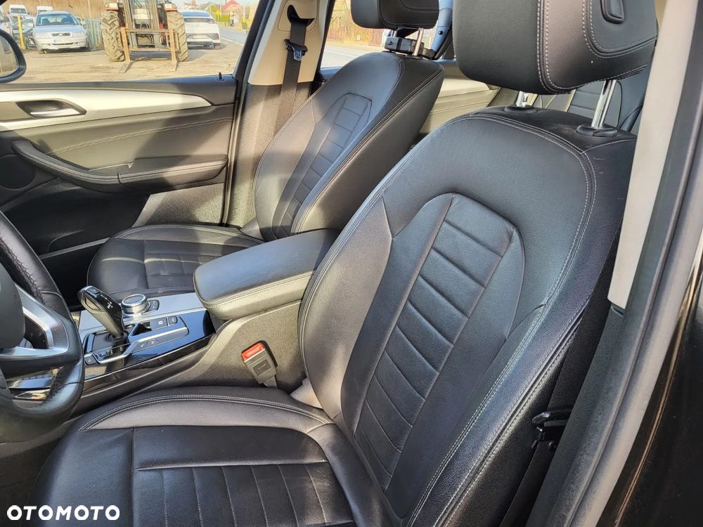 BMW X3 xDrive30i Advantage sport - 21