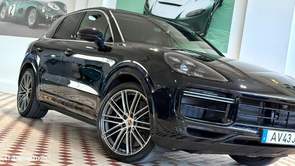 Porsche Cayenne Turbo S E-Hybrid - 6