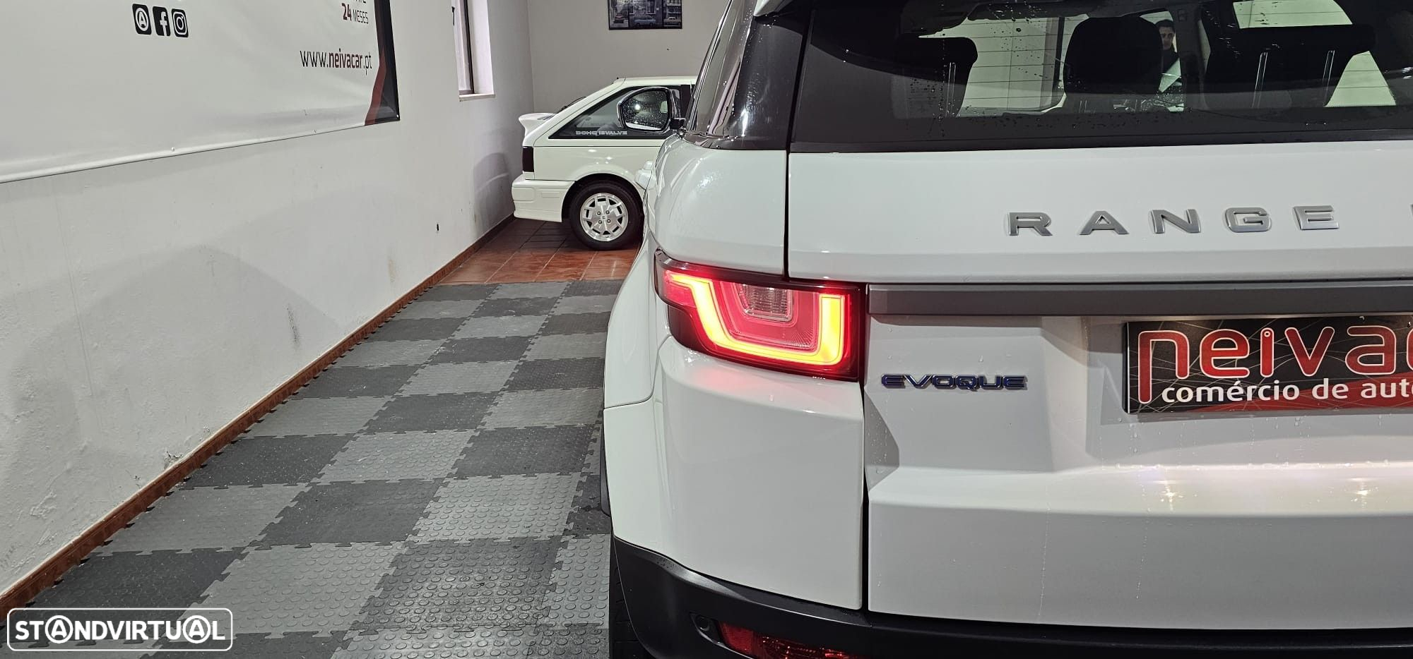Land Rover Range Rover Evoque 2.0 eD4 SE Dynamic - 32