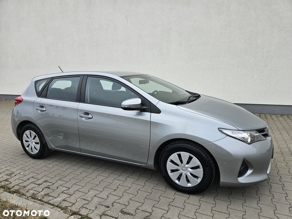 Toyota Auris 1.33 Dual-VVT-i Comfort - 16