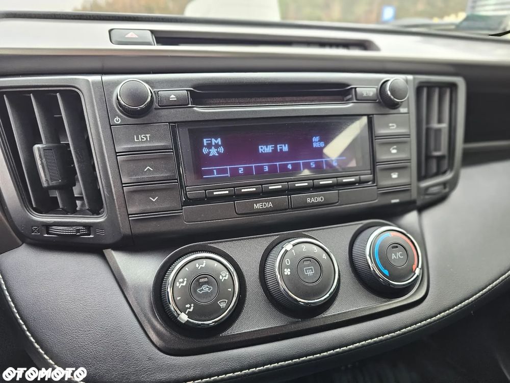 Toyota RAV4 2.0 Silver 4x4 - 22