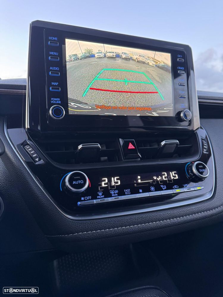 Toyota Corolla Touring Sports 1.8 Hybrid Trek - 17