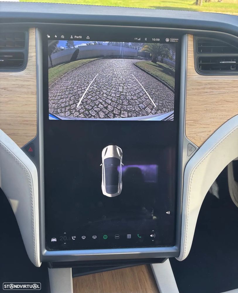 Tesla Model S 75D - 18