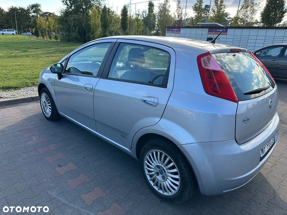 Fiat Grande Punto - 6