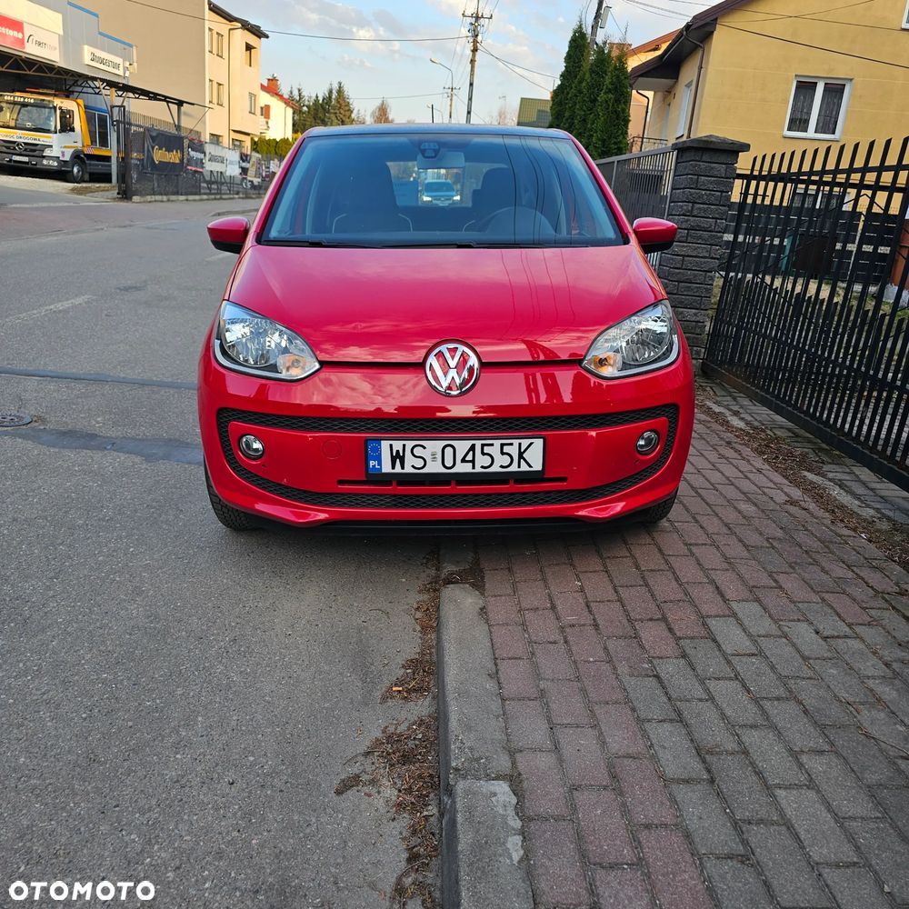 Volkswagen up! BlueMotion Technology colour fortana red - 2