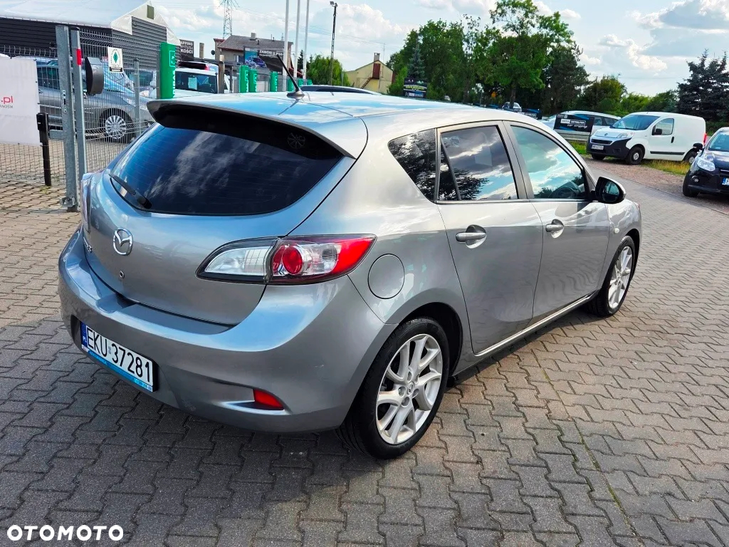 Mazda 3 1.6 CD Exclusive + - 7