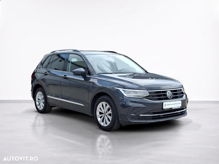 Volkswagen Tiguan - 9