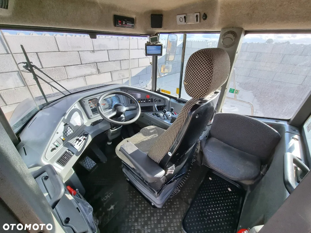 Volvo Wozidło Dumper VOLVO A30E 6x6 - 34