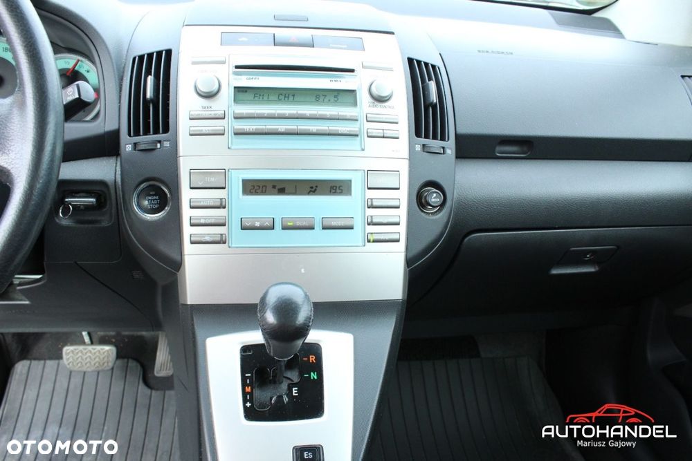 Toyota Corolla Verso - 13