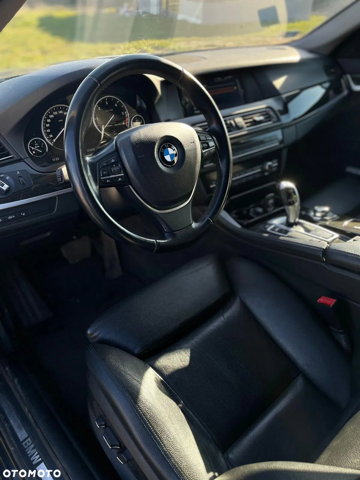 BMW Seria 5 530d Touring Sport-Aut Luxury Line - 15