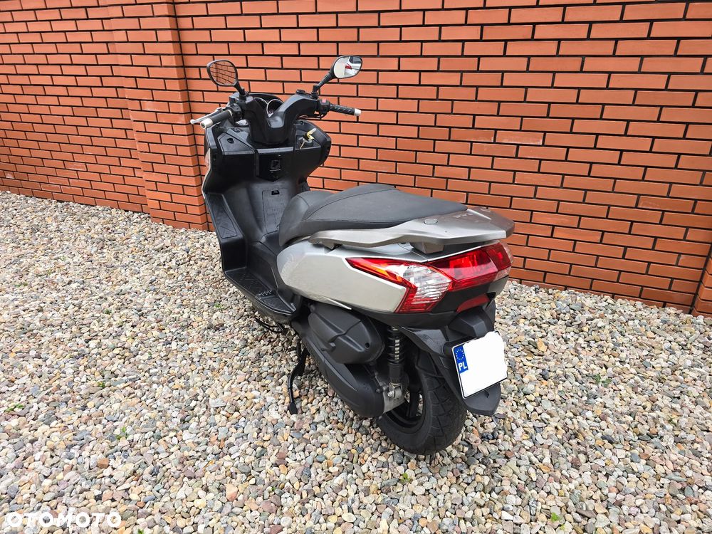 Kymco Downtown - 8