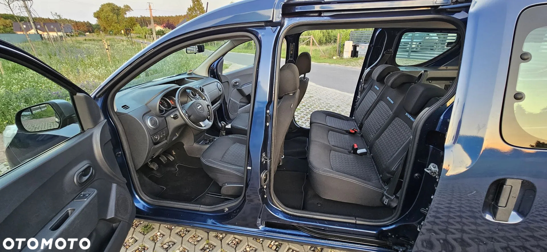 Dacia Dokker 1.5 dCi Stepway - 11