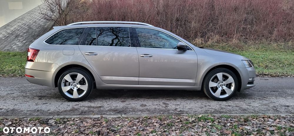 Skoda Octavia 2.0 TDI DSG Style - 3