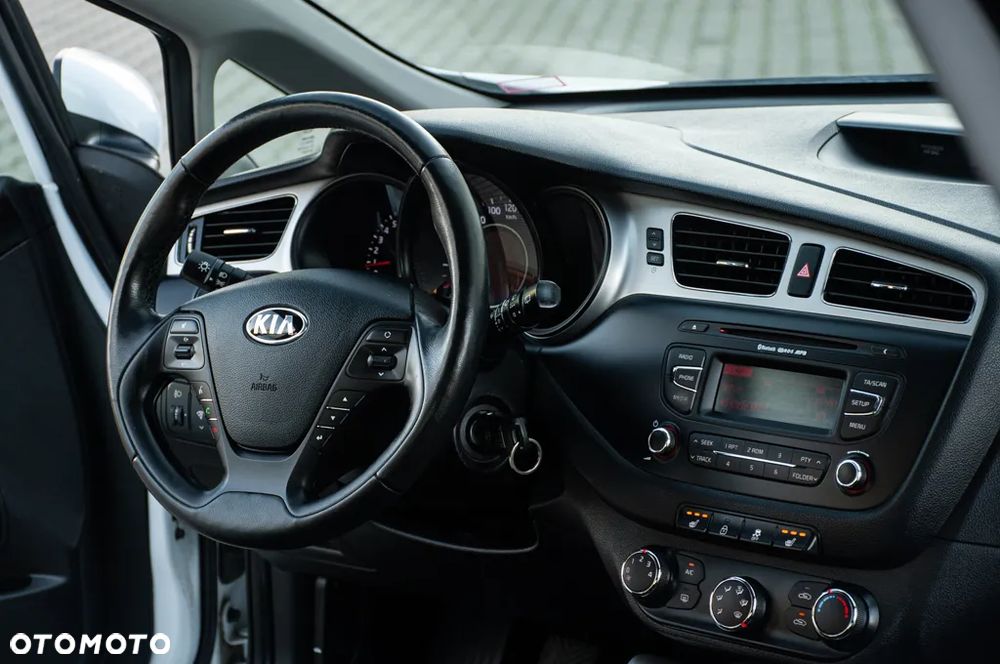 Kia Ceed 1.6 GDI Platinum Edition - 5