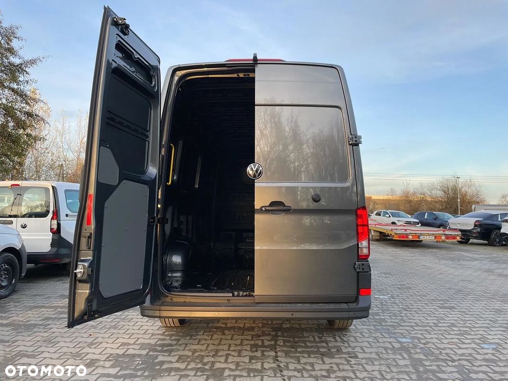 Volkswagen Crafter 35 Furgon z wysokim dachem 2,0 l 177 KM automat - 21