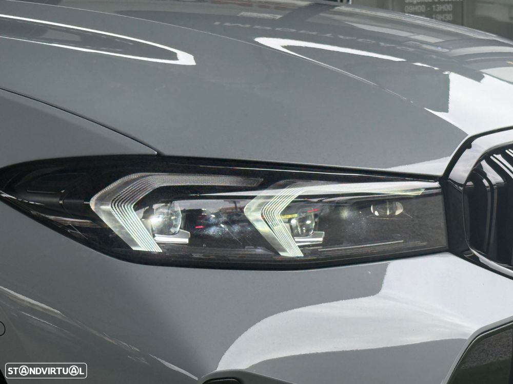 BMW 330 e Pack Desportivo M Auto - 24