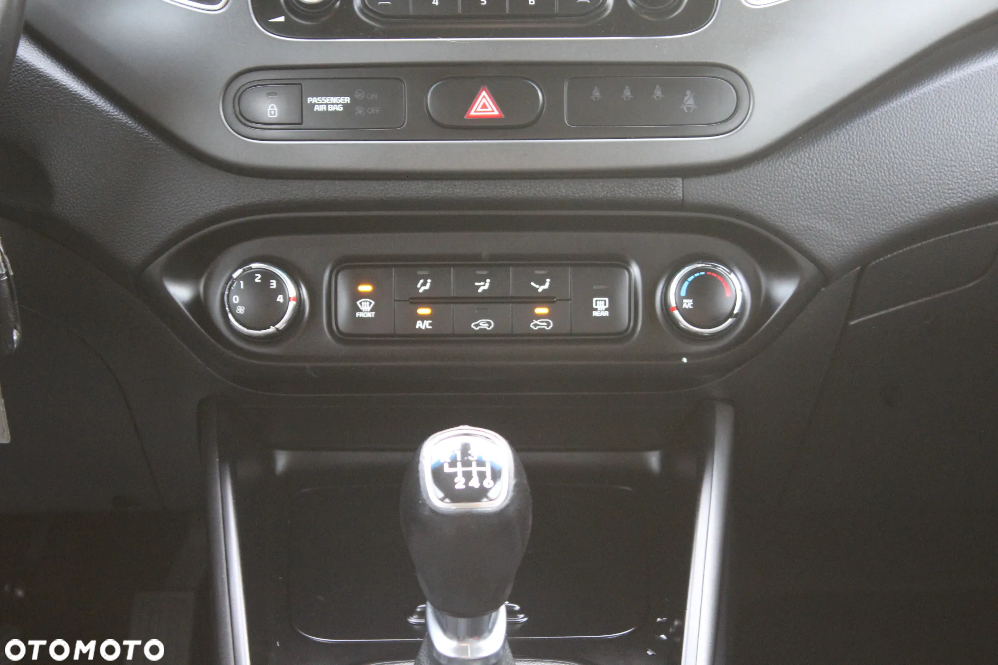 Kia Carens 1.7 CRDi Vision - 21
