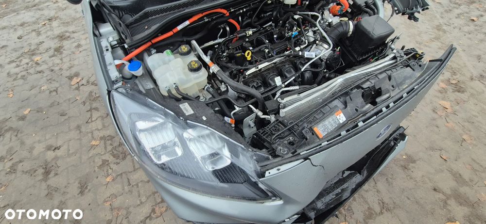 Ford Kuga 2.5 Duratec FHEV ST-LINE - 23