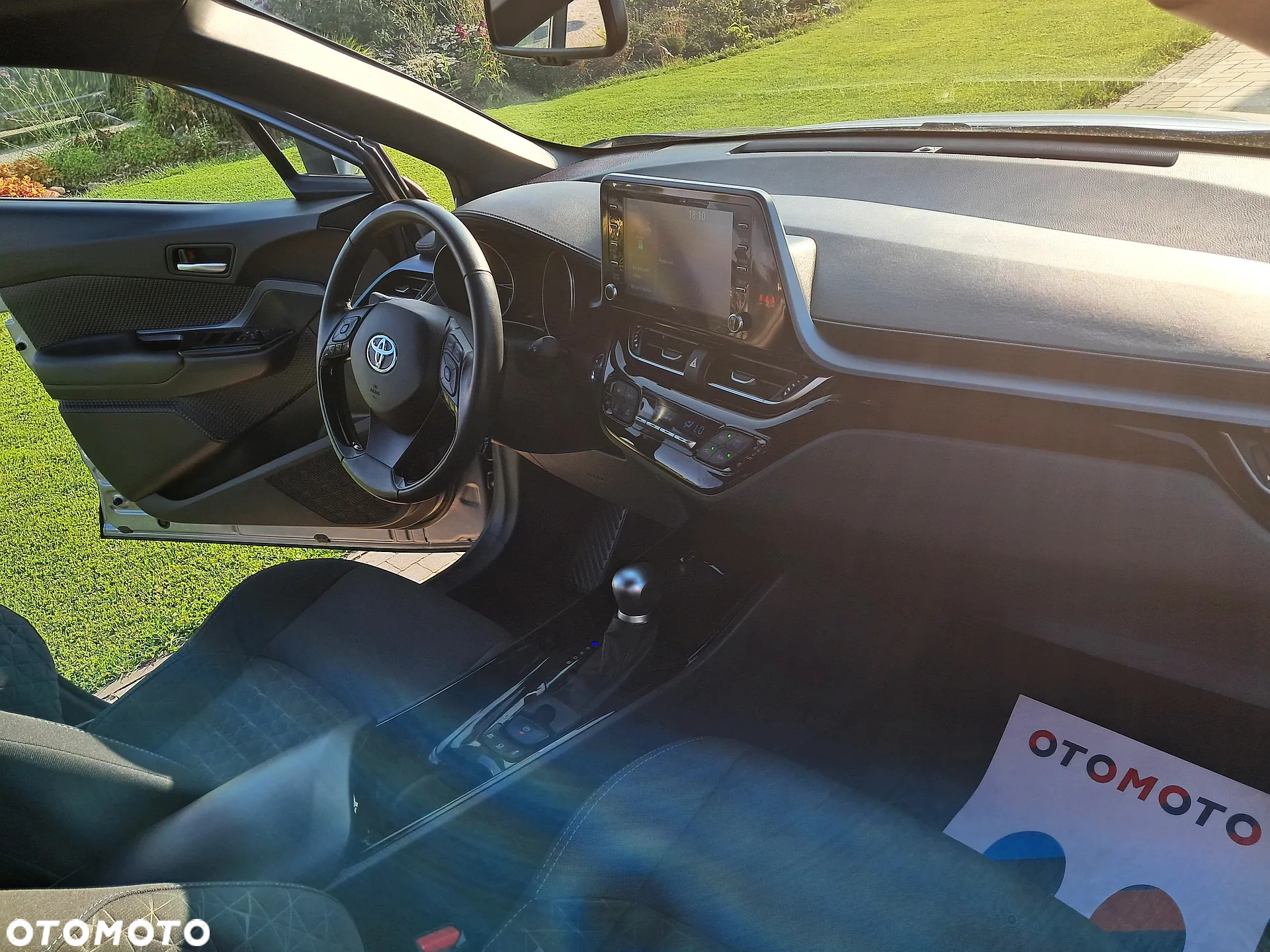 Toyota C-HR - 21