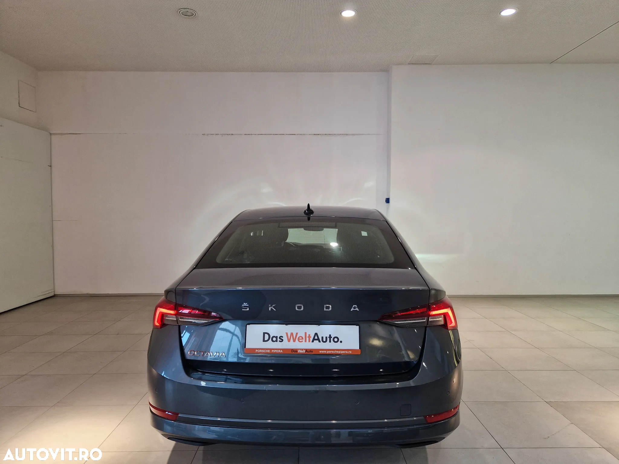 Skoda Octavia 2.0 TDI DSG Ambition - 8