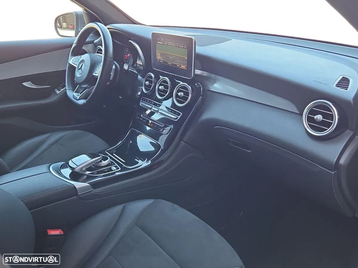 Mercedes-Benz GLC 250 d AMG Line 4-Matic - 24