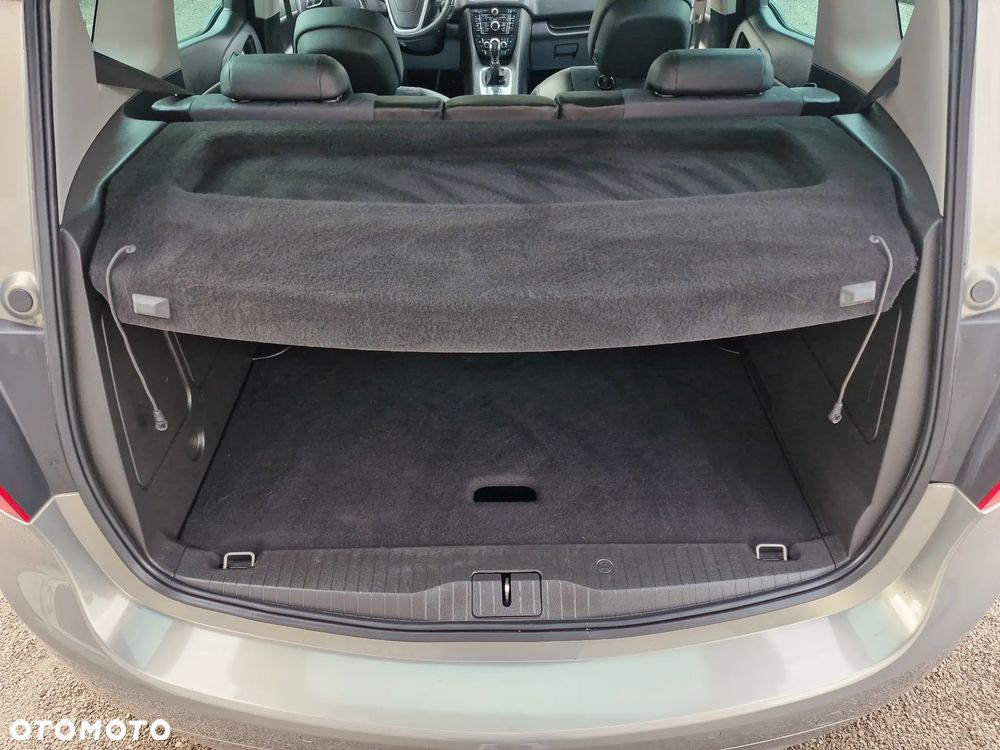 Opel Meriva 1.4 Cosmo - 25