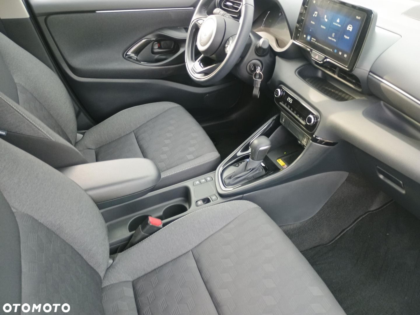 Toyota Yaris Hybrid 1.5 Style - 11