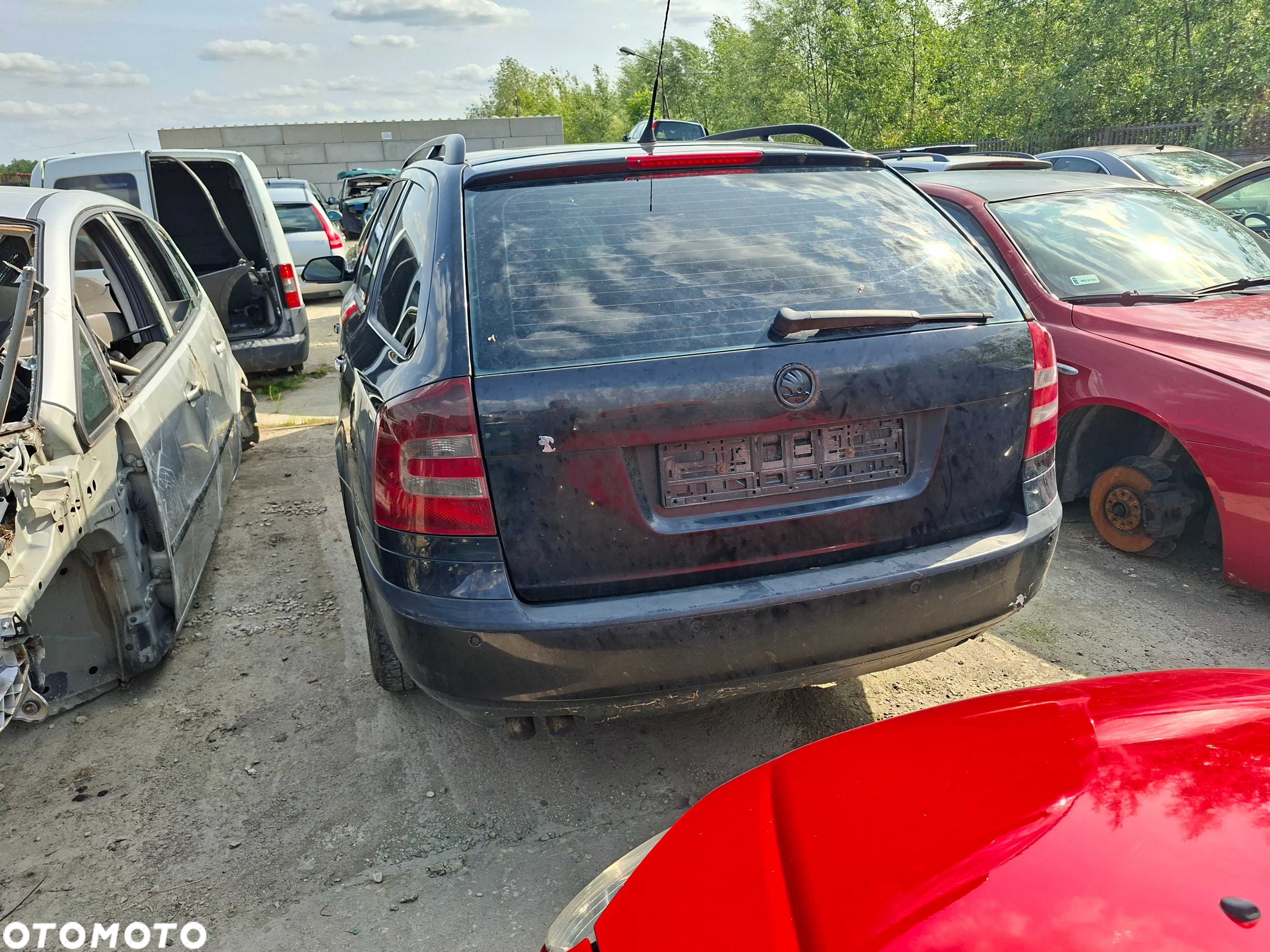 Skoda Octavia II na części - 3
