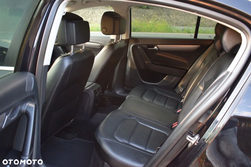 Volkswagen Passat 2.0 TDI Highline DSG - 5