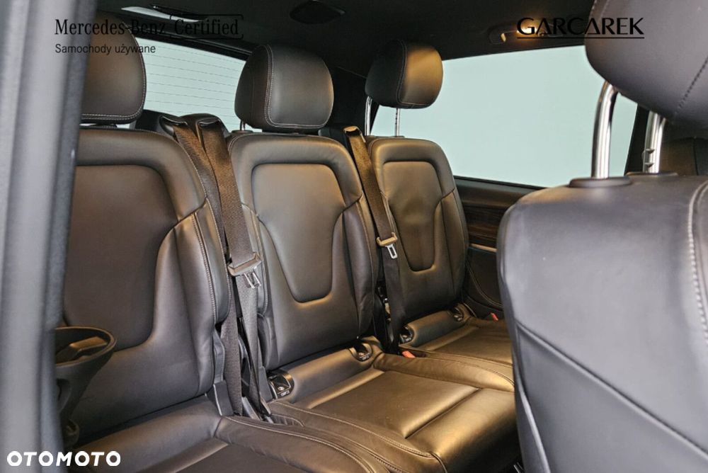 Mercedes-Benz Klasa V - 26