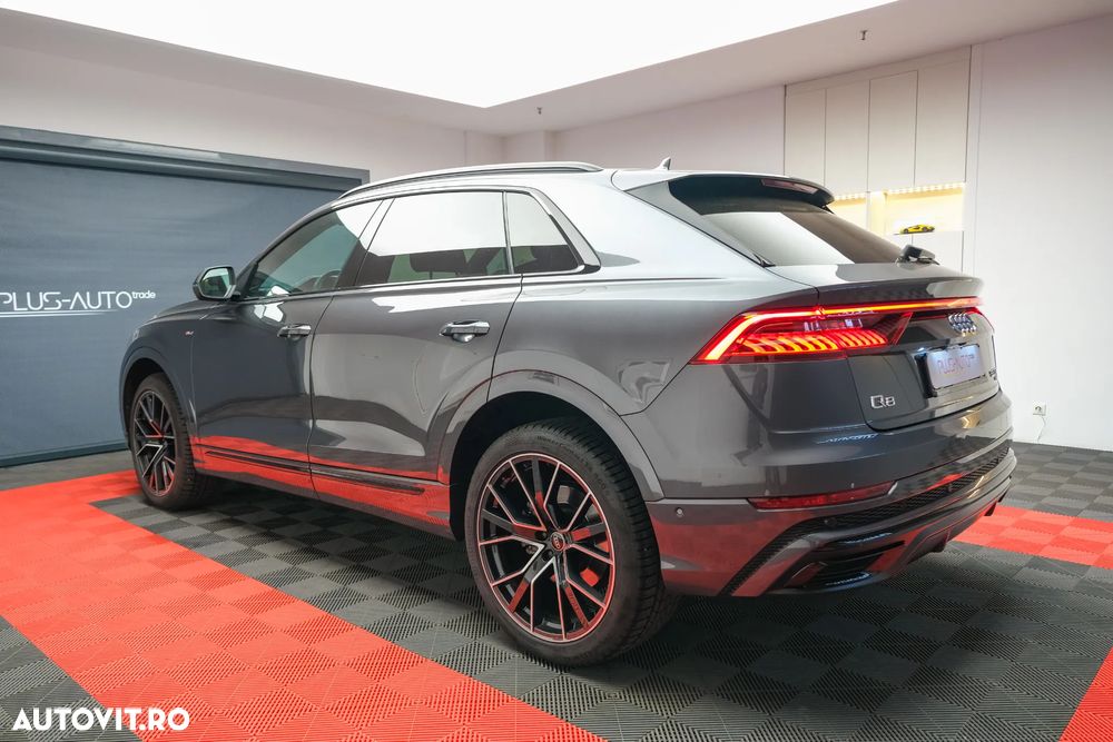 Audi Q8 55 TFSI quattro Tiptronic MHEV - 13