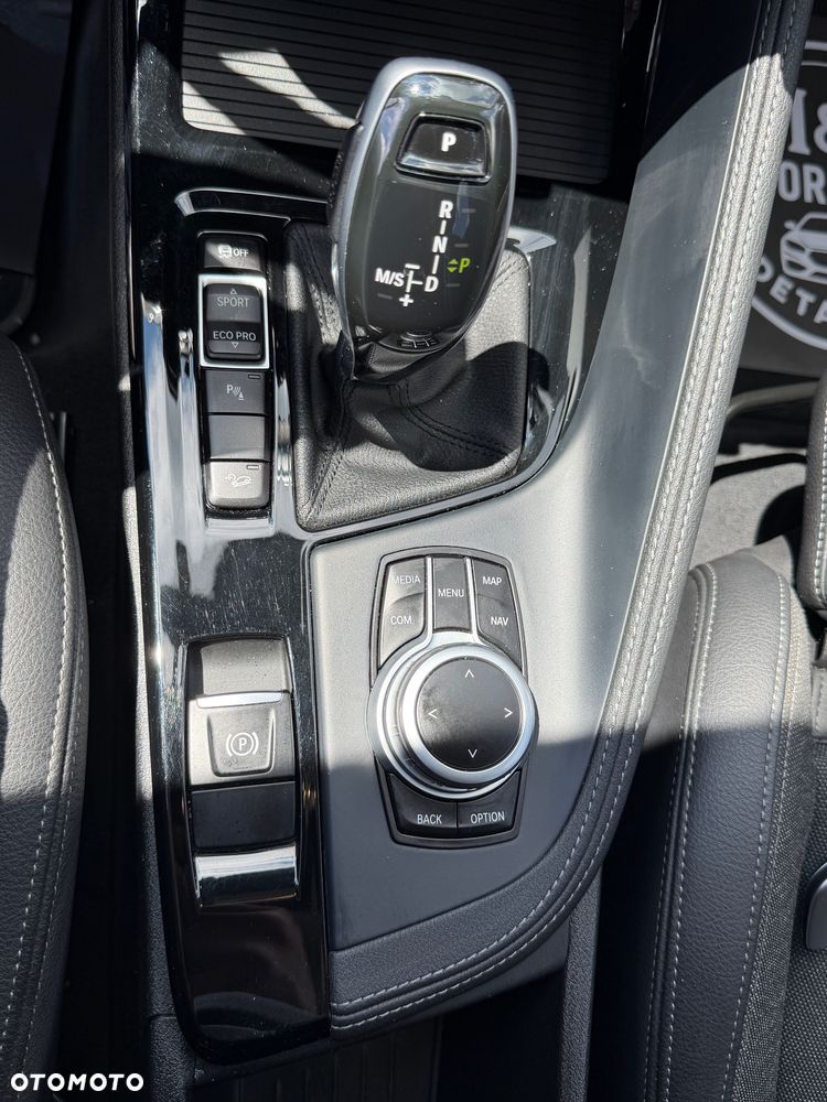 BMW X1 xDrive20d Sport Line - 23