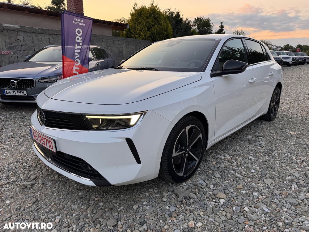 Opel Astra 1.5 D Automatik GS Line - 1