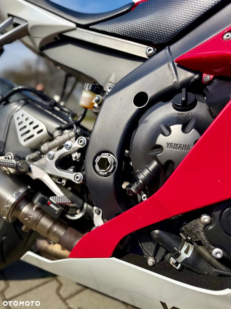 Yamaha R6 - 9